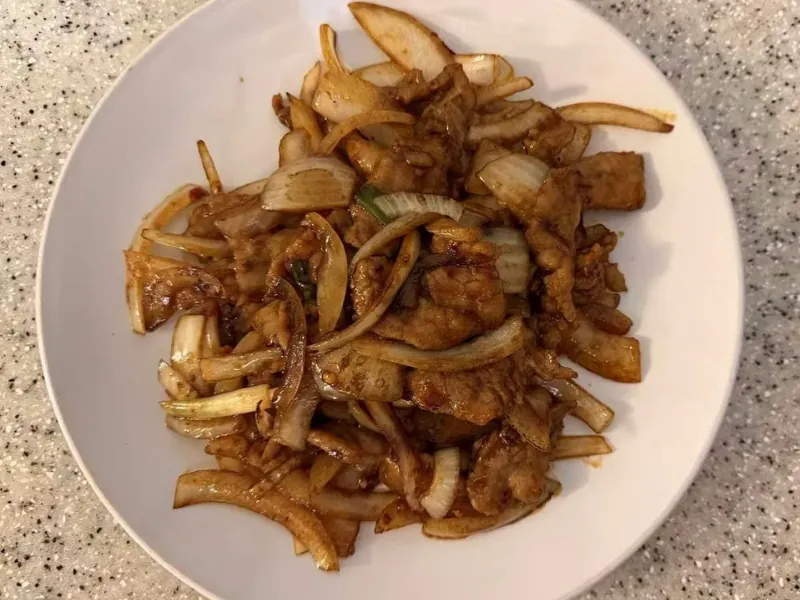 Sliced beef stir-fried with onions at China Dragon, a Chinese Restaurant in Orange Beach